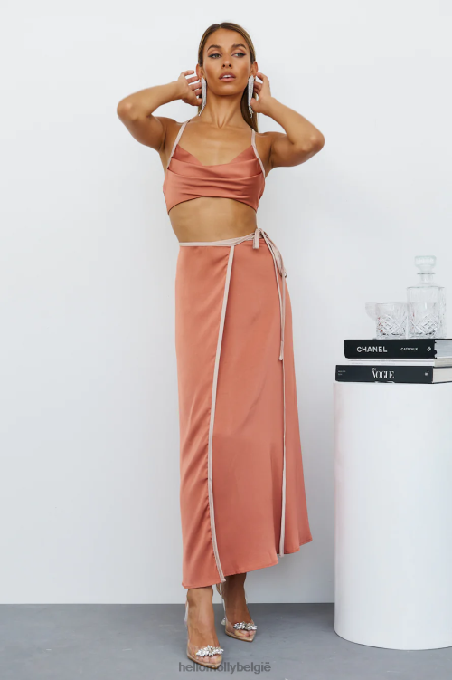 kleding Hello Molly geen wachtgewas brons meer XR2L8461