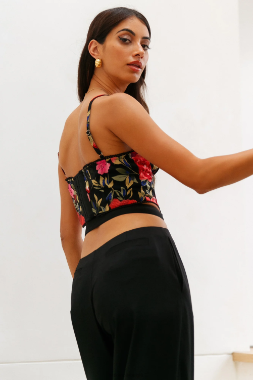 kleding Hello Molly mijn koningindom crop zwart XR2L8124